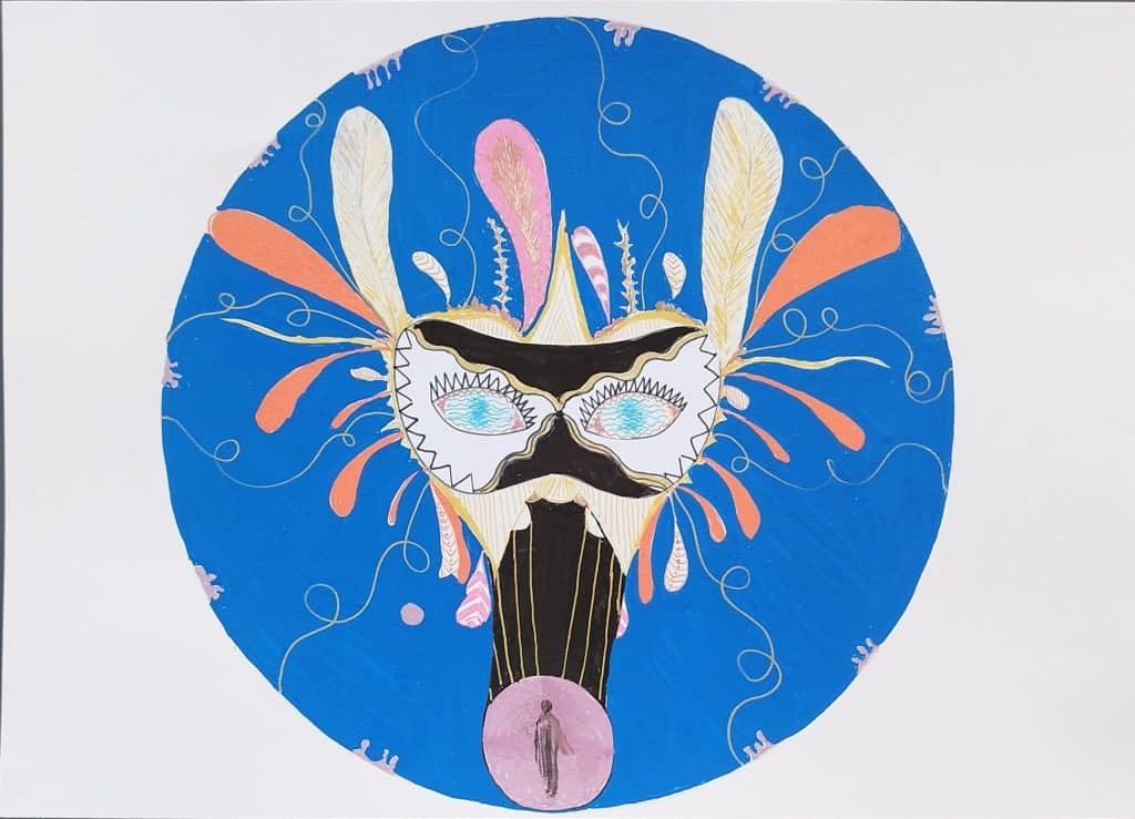Masque coloré avec éléments abstraits.